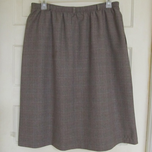 Retro Alfred Dunner Brown and Tan Skirt - Picture 2 of 3
